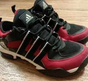 Men's Adidas Tennis Shoes sz. 8 men's red black